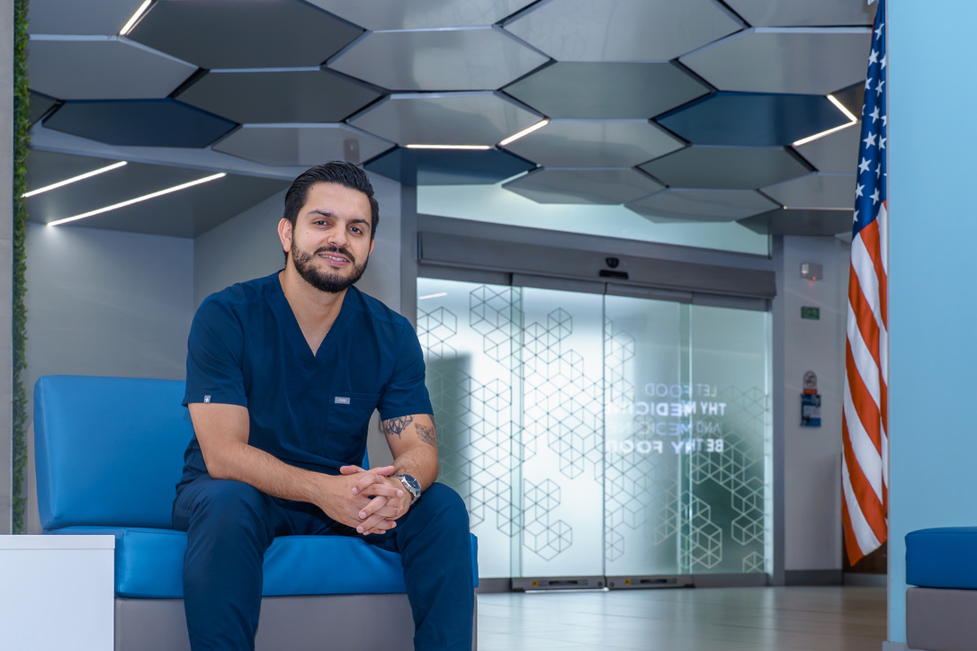 Dr. Jorge Luis Bravo Raygoza, Cirujano General y Bariatra